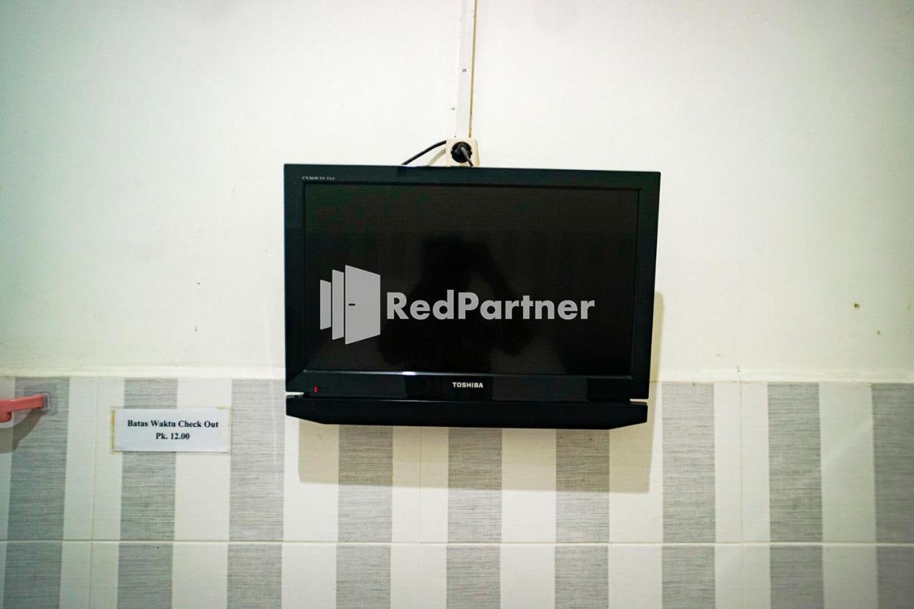 Hoki Homestay Redpartner Сурабая Екстер'єр фото